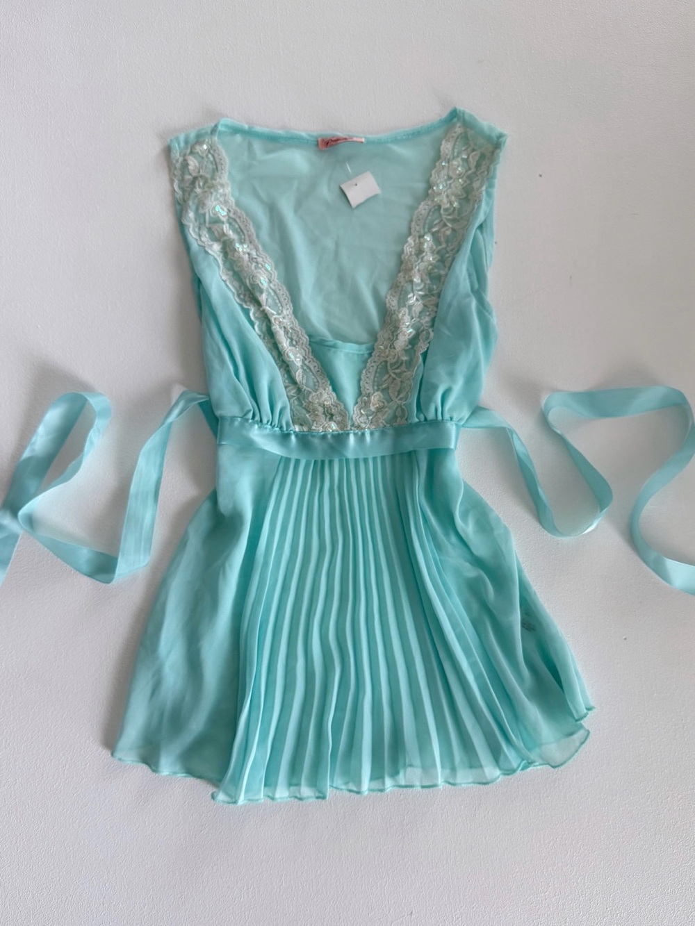 Papaya Vintage Lace Pleated Top